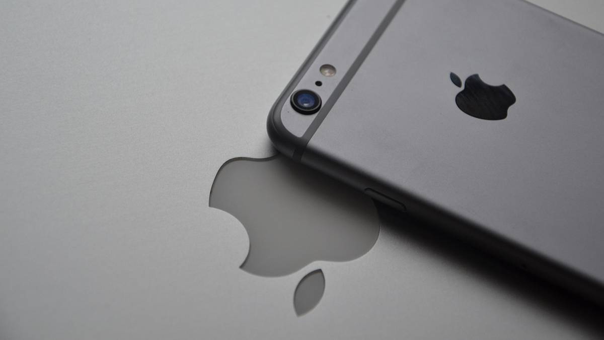 Apple robi co może, by postawić na swoim. Aplikacje spoza App Store będą dodatkowo płatne?